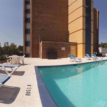 Red Roof Inn & Suites Μαίηκον Εξωτερικό φωτογραφία