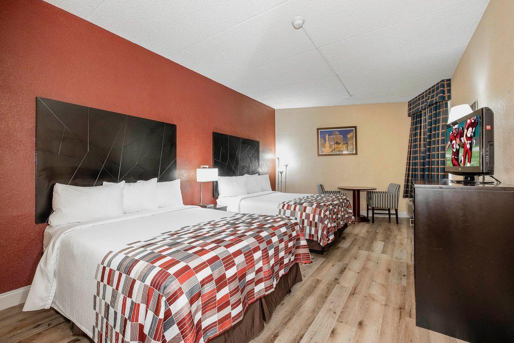 Red Roof Inn & Suites Μαίηκον Εξωτερικό φωτογραφία