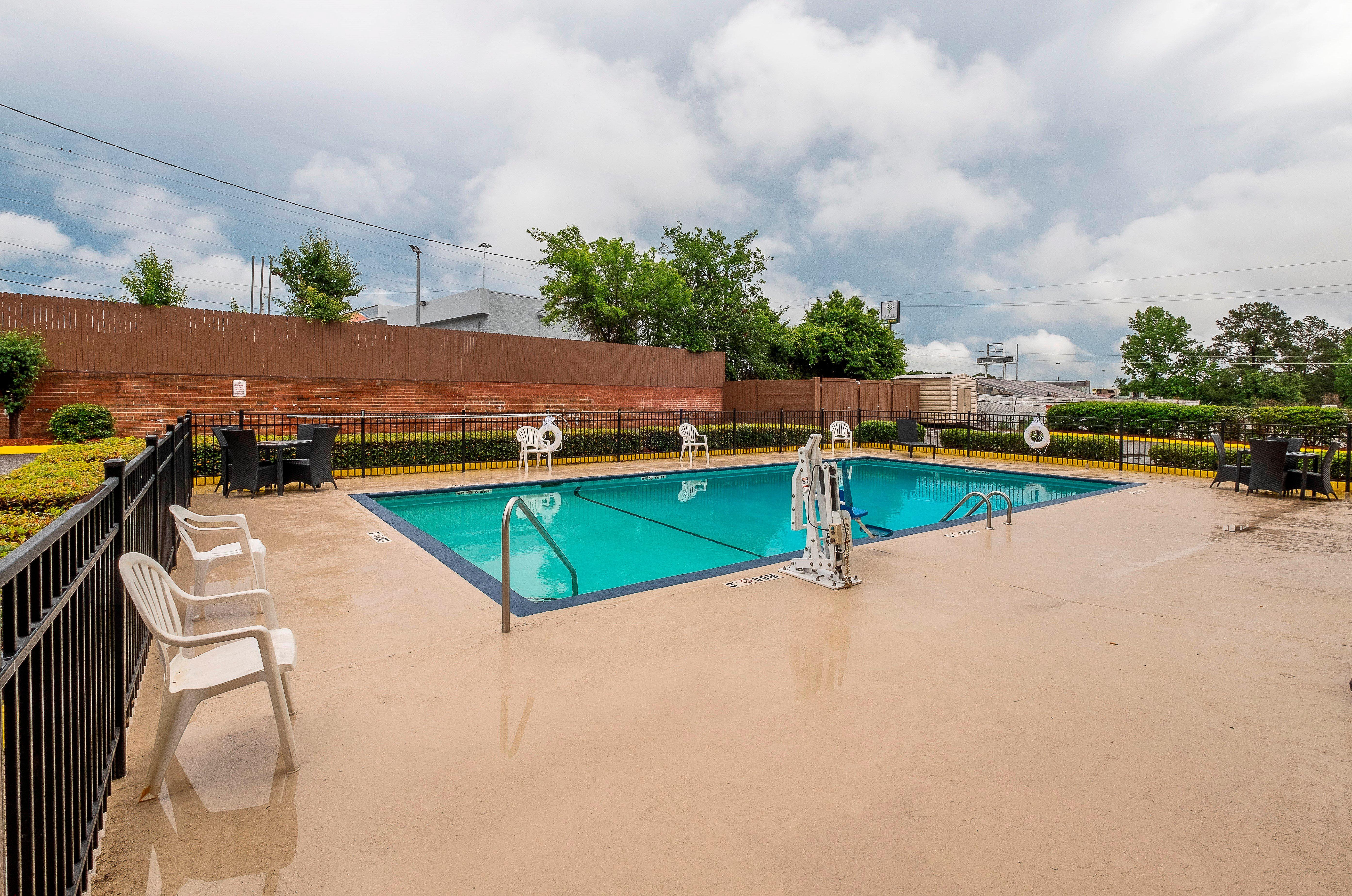Red Roof Inn & Suites Μαίηκον Εξωτερικό φωτογραφία