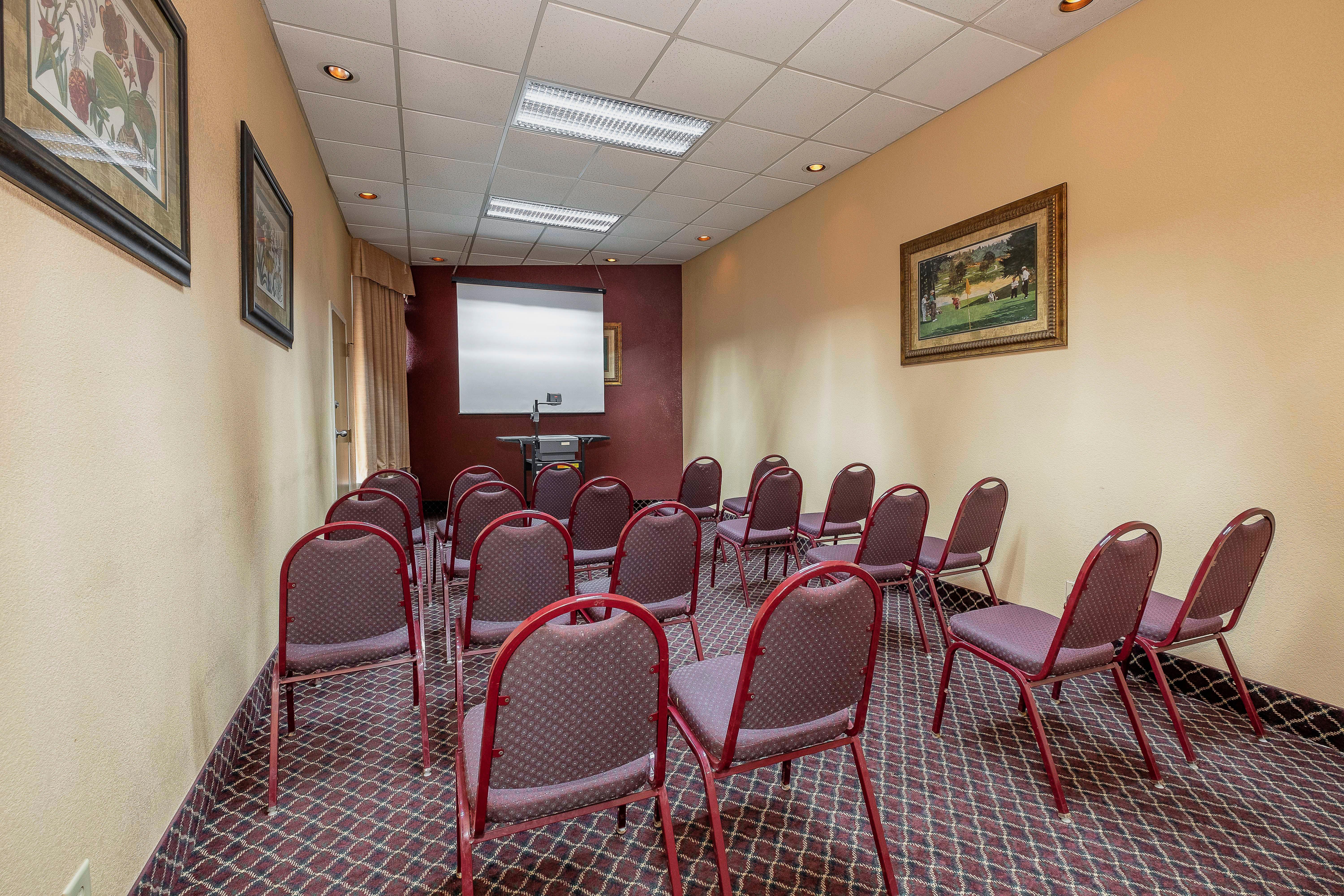Red Roof Inn & Suites Μαίηκον Εξωτερικό φωτογραφία