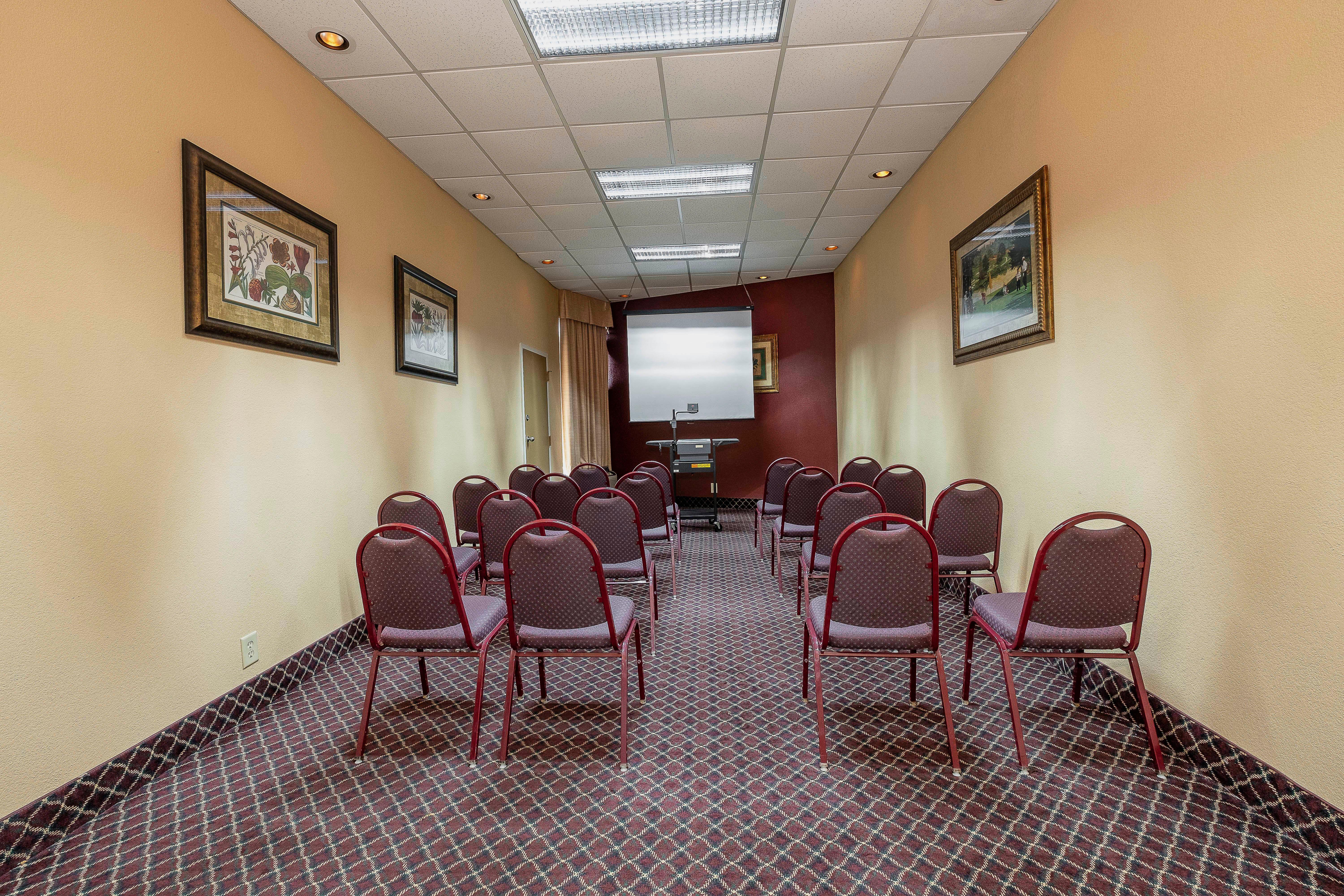 Red Roof Inn & Suites Μαίηκον Εξωτερικό φωτογραφία