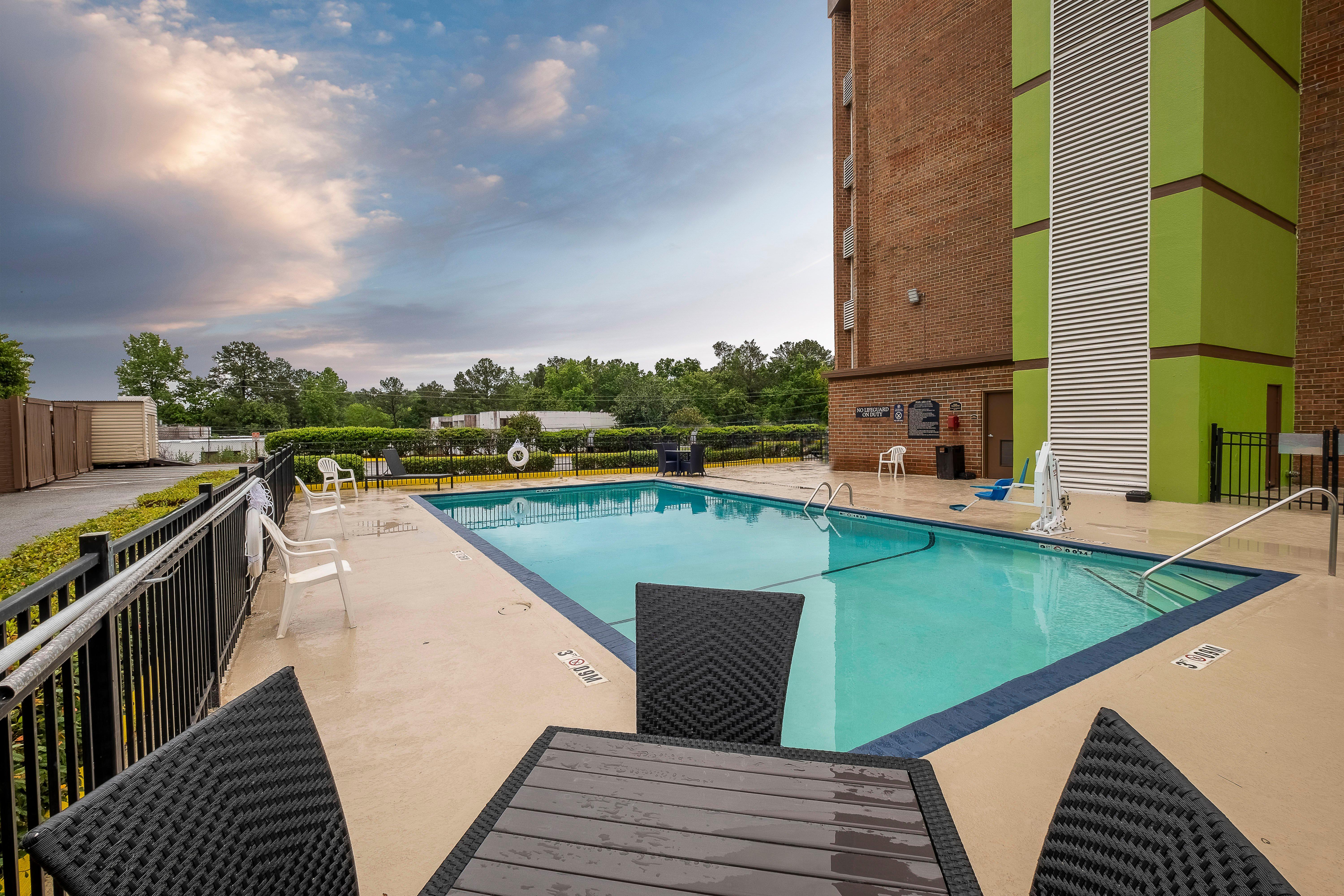 Red Roof Inn & Suites Μαίηκον Εξωτερικό φωτογραφία