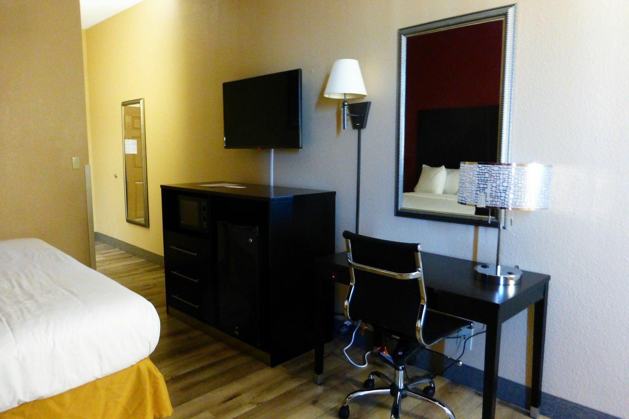 Red Roof Inn & Suites Μαίηκον Εξωτερικό φωτογραφία